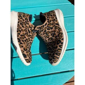 Skechers Women's Ultra Flex - Wild Expedition Leopard Print Slip-On - Size 8